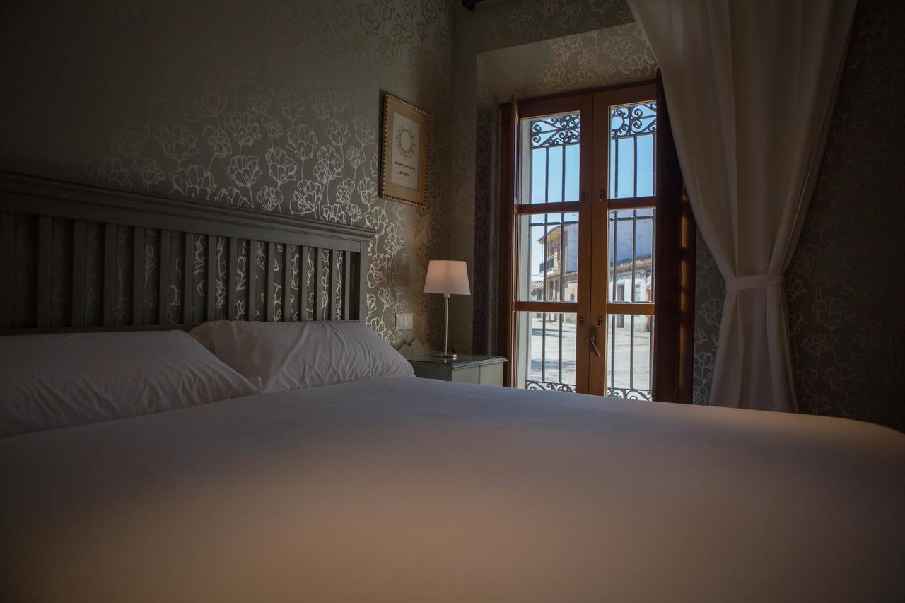 Posada Isabel De Castilla Мадрігаль-де-лас-Альтас-Торрес Екстер'єр фото