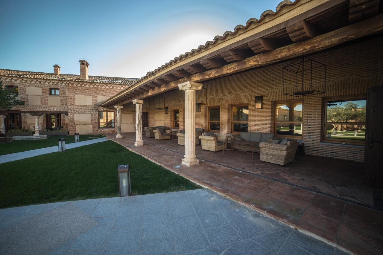 Posada Isabel De Castilla Мадрігаль-де-лас-Альтас-Торрес Екстер'єр фото