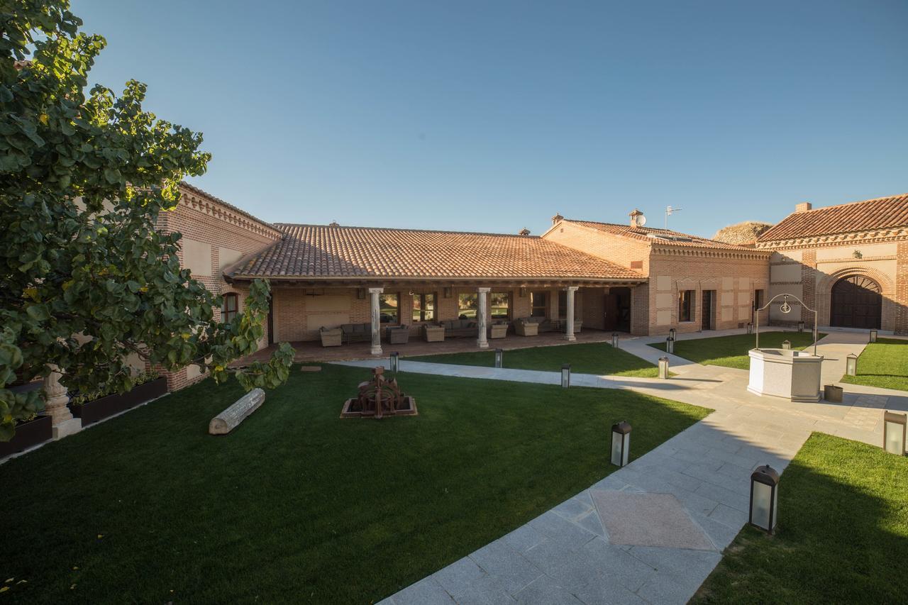 Posada Isabel De Castilla Мадрігаль-де-лас-Альтас-Торрес Екстер'єр фото